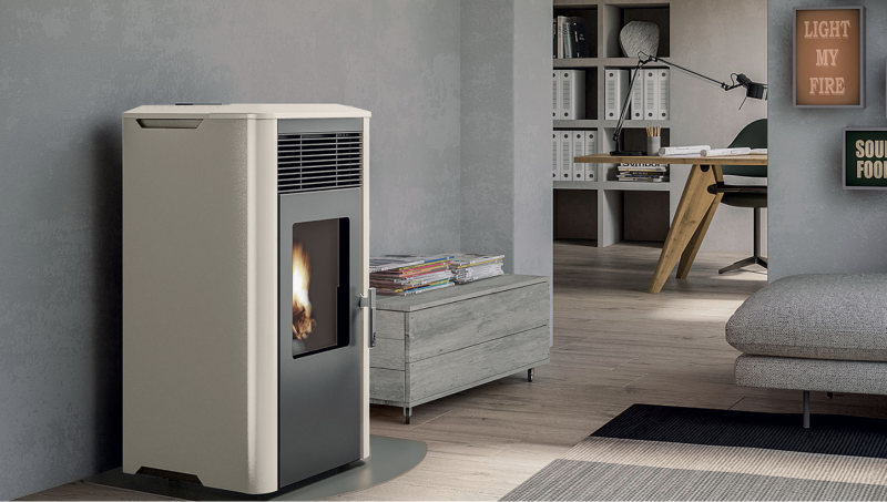 Poêle à granules royal ilena raccordement à l'arrière avec un tuba inox